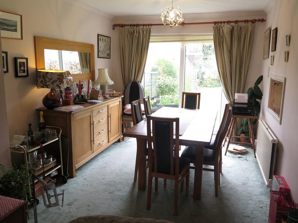Stoberry Avenue, Wells, BA5 3 bed semidetached house £449,500