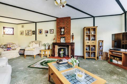 130 Dunkery Road, London, SE9 4HS