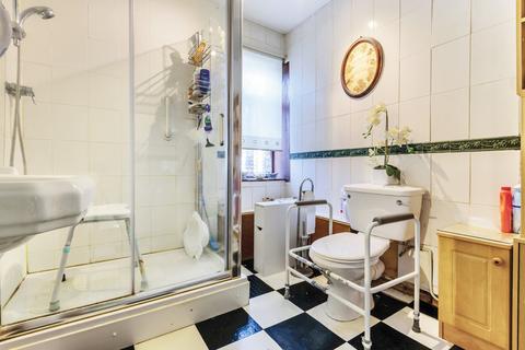 130 Dunkery Road, London, SE9 4HS