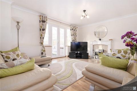 5 Broom Close, Taverham, Norwich, NR8 6FS