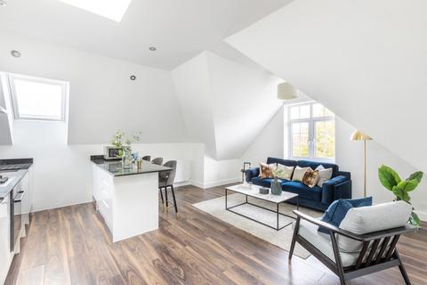 2 bedroom apartment for sale - Greenglade Court, Briton Crescent, South Croydon