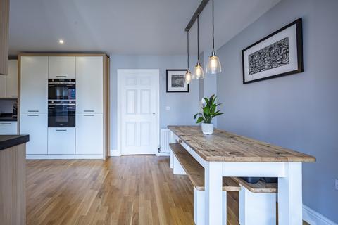 34 Craigend Circus, Anniesland, Glasgow, G13 2TX