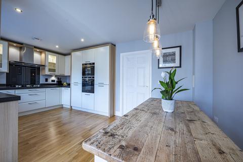 34 Craigend Circus, Anniesland, Glasgow, G13 2TX
