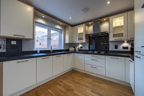 34 Craigend Circus, Anniesland, Glasgow, G13 2TX