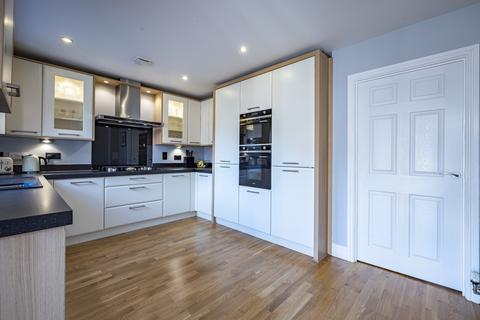 34 Craigend Circus, Anniesland, Glasgow, G13 2TX