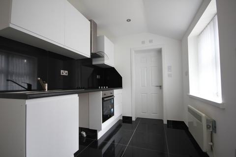 1 bedroom ground floor flat to rent, Poplar Road, Bearwood, B66