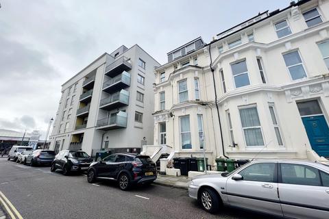 1 bedroom flat to rent, Alhambra Road, Southsea