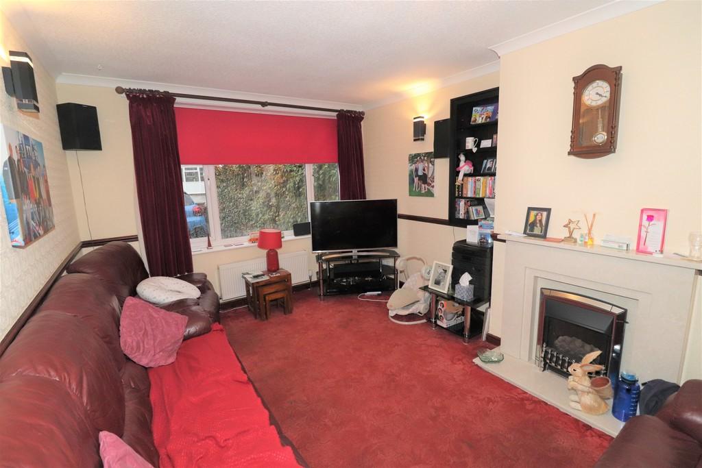 Eden Croft, Kenilworth 5 bed semidetached house £489,950