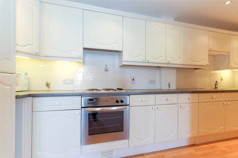 2 bedroom apartment for sale - The Cedars, Cedars Village, Chorleywood, Hertfordshire, WD3
