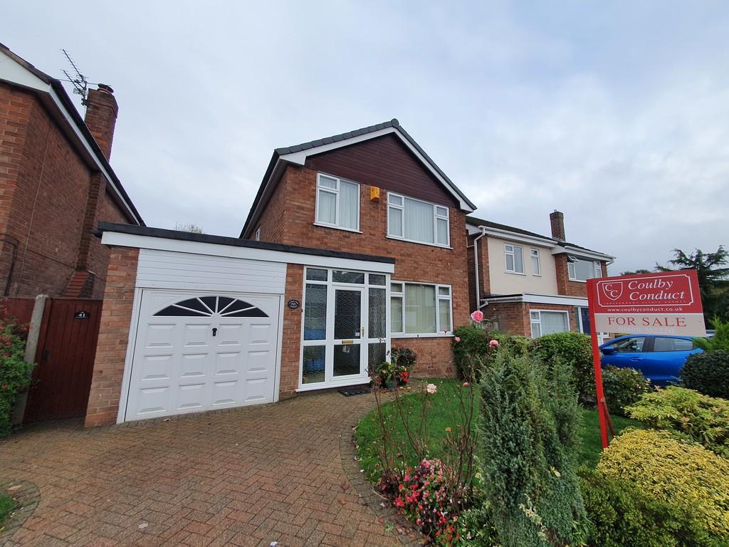 Sandown Crescent, Cuddington 3 bed detached house £250,000