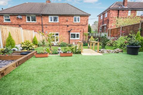 3 bedroom semi-detached house for sale - William Road, Kidsgrove, Stoke-on-Trent
