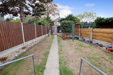 1 James Road, Dartford, DA1 3NE