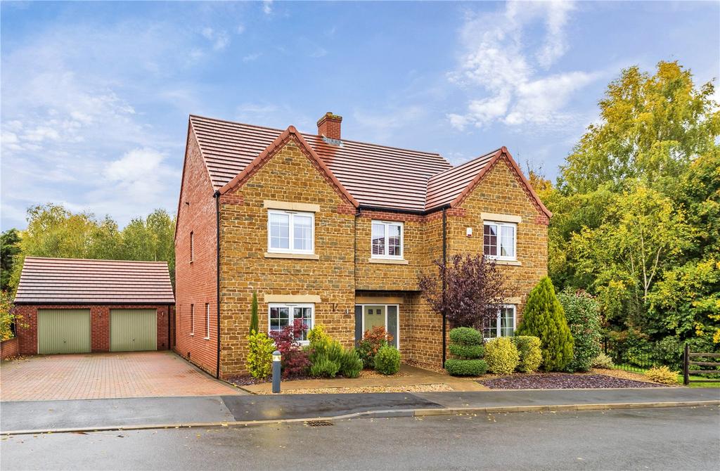 Forester Road, Moulton, Northampton, NN3 5 bed detached house £760,000