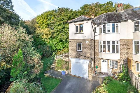 60 Redburn Drive, Shipley, BD18 3AZ