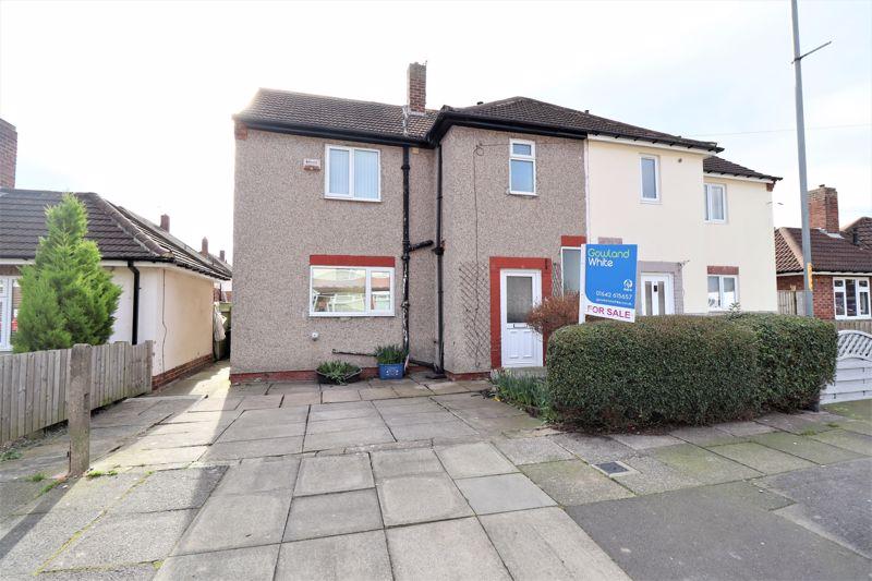 Commondale Avenue, Newham Grange, StocktononTees TS19 0RL 3 bed semidetached house for sale