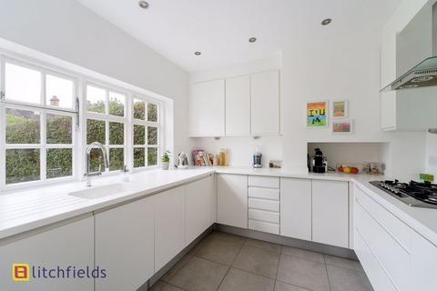 undefined, Hampstead Way, Hampstead Garden Suburb, NW11