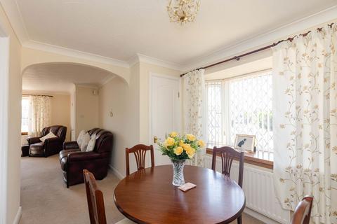 85 Blackchapel Close, Edinburgh, EH15 3SL