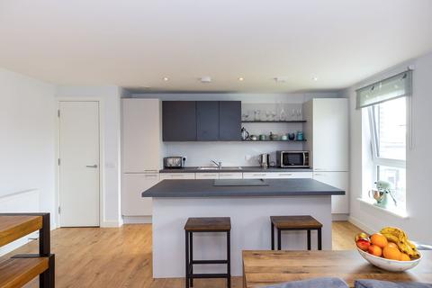 Flat 14, 4 Ropemaker Street, Edinburgh, EH6 7AN