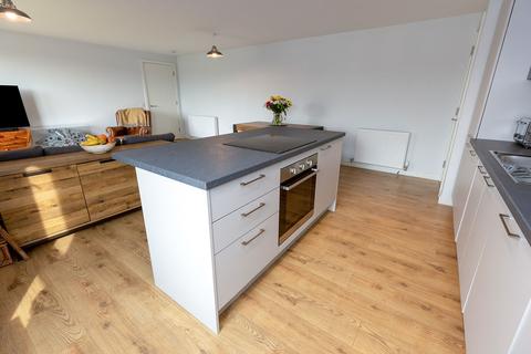 Flat 14, 4 Ropemaker Street, Edinburgh, EH6 7AN