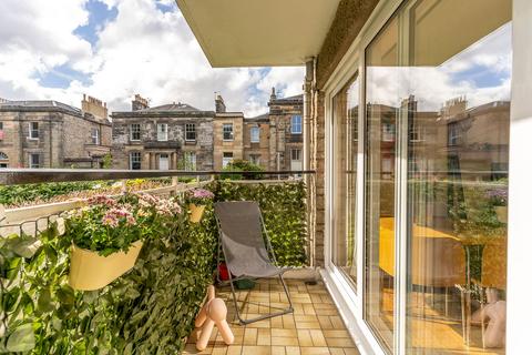 97/4 Inverleith Row, Edinburgh, EH3 5LX