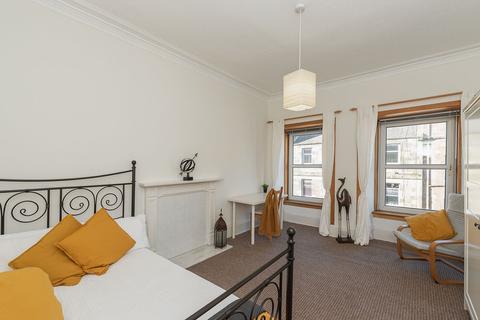 2 bedroom flat for sale - 171(3f2) Causewayside, Newington, Edinburgh, EH9 1PH