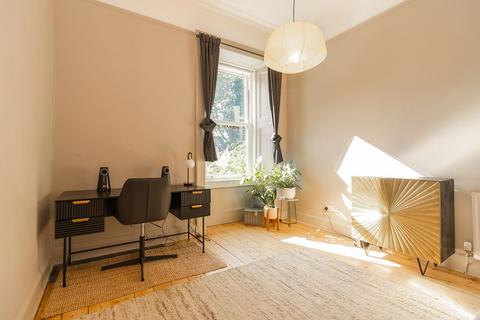 159/2 Ferry Road, Edinburgh, EH6 4NJ
