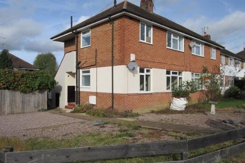 2 bedroom ground floor maisonette to rent, Reigate RH2 - £1300pcm