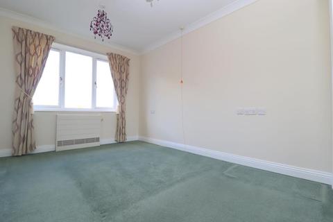 1 bedroom apartment for sale - Bushmead Court, Hancock Drive, Luton, Bedfordshire, LU2 7GY