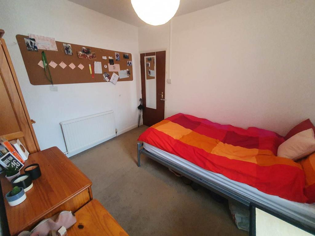 Rhymney Street, Cathays, Cardiff 4 bed house £1,440 pcm (£332 pw)
