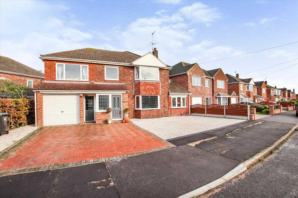 Bolton Avenue, North Hykeham 4 bed detached house £330,000