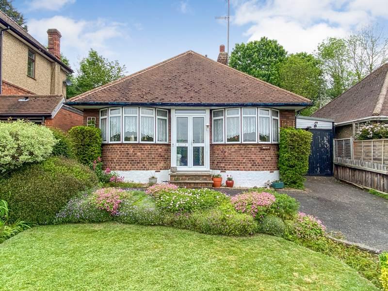 LOUDWATER 2 bed bungalow for sale £465,000