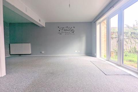 114 Hatchett Road, Feltham, TW14 8DY