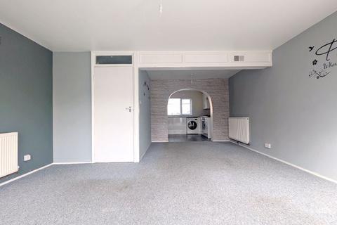 114 Hatchett Road, Feltham, TW14 8DY