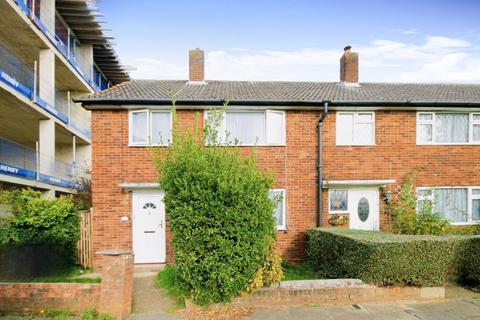 15 Melrose Close, Greenford, UB6 9TD