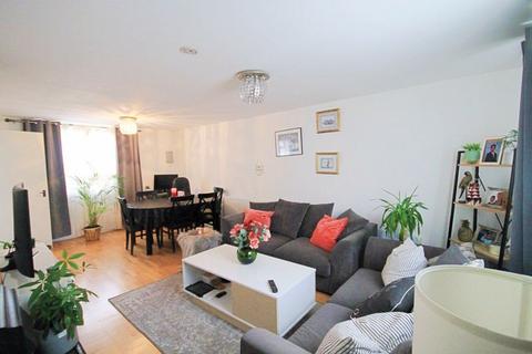 15 Melrose Close, Greenford, UB6 9TD