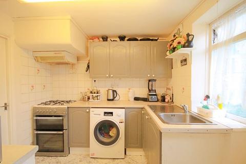 15 Melrose Close, Greenford, UB6 9TD