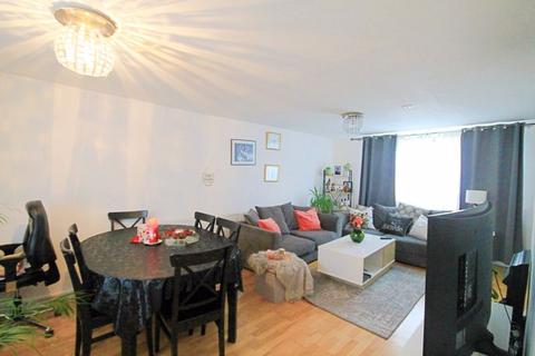 15 Melrose Close, Greenford, UB6 9TD