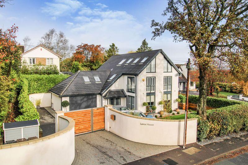 Clay Lake, Endon, ST9 6 bed detached house for sale £825,000