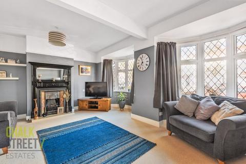 32 Hazelmere Gardens, Hornchurch, RM11 2AS