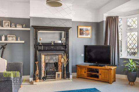 32 Hazelmere Gardens, Hornchurch, RM11 2AS
