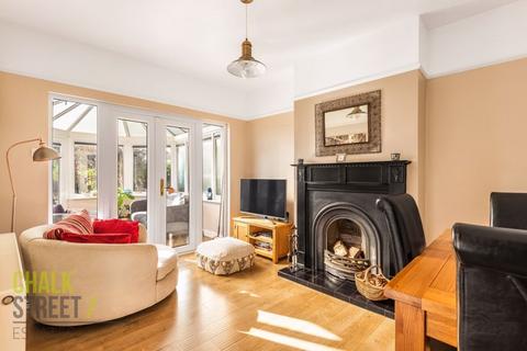 32 Hazelmere Gardens, Hornchurch, RM11 2AS