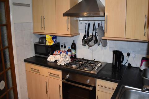 4 bedroom house to rent - Brithdir Street , Cathays, Cardiff