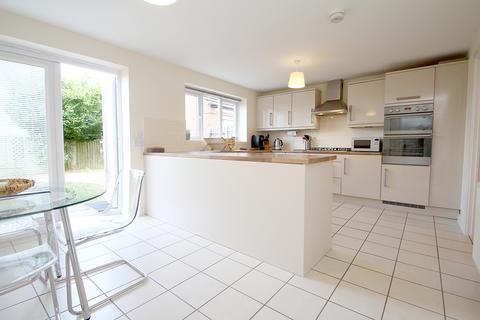 8 Bourchier Close, Coventry, CV4 8LH