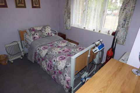 14 Frampton Road, Gloucester, GL1 5QB