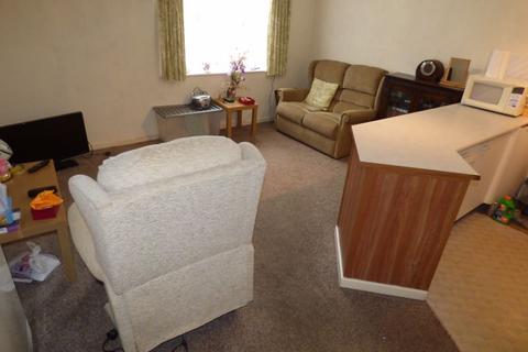 14 Frampton Road, Gloucester, GL1 5QB