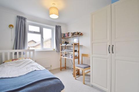 3 Astley Road, Thame, OX9 3WQ