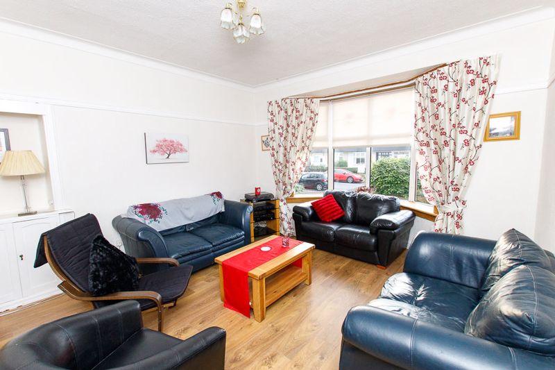 Aikenhead Road, Glasgow 3 bed end of terrace house £255,000