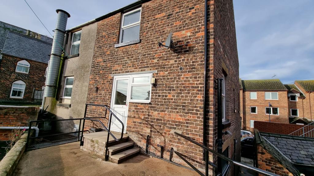 3A West Avenue Filey 2 bed £620 pcm (£143 pw)