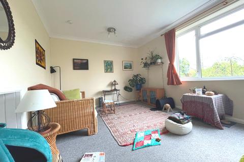 2 bedroom flat for sale - 75 & 77 Valley View Road, Stroud.
