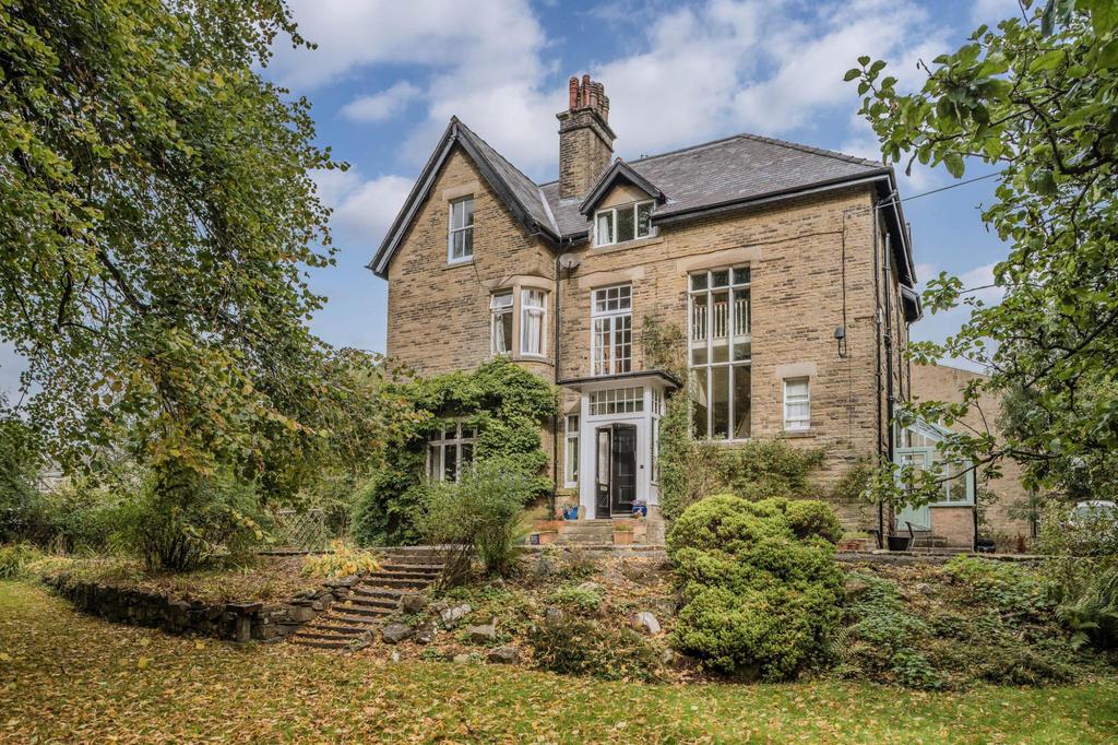 Park Road, Buxton, SK17 8 bed detached house for sale £895,000